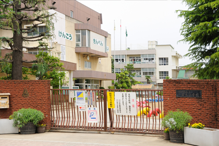 Primary school. 203m until Kawaguchi Namiki Small (Elementary School)