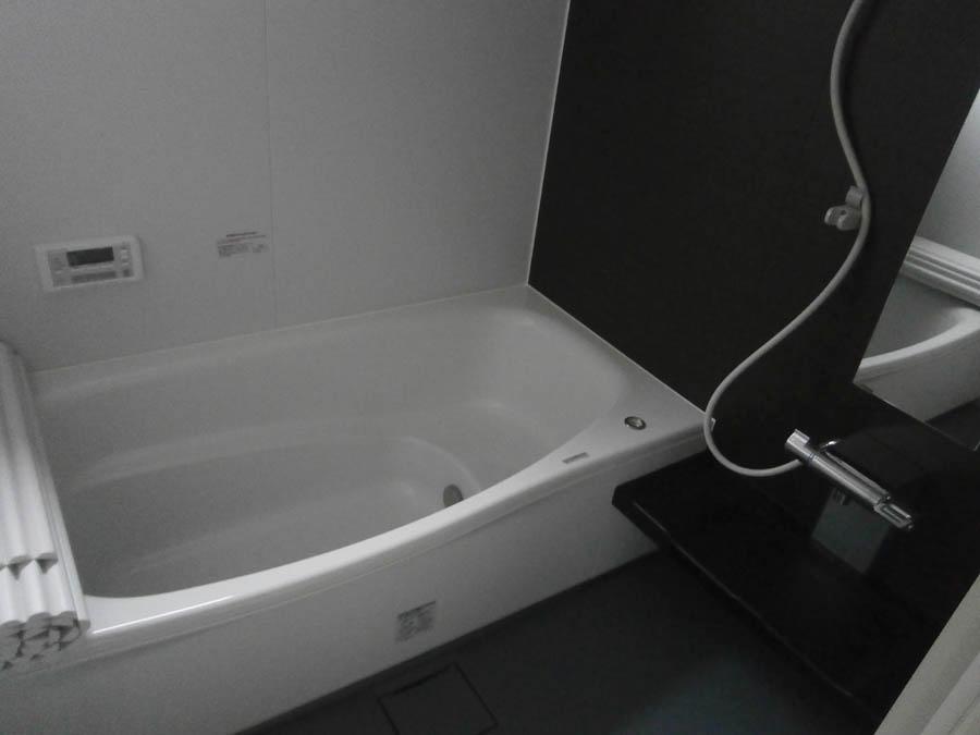 Bathroom. Was building completed. Such as the actual image from per yang, We have to wait all the time so you can see directly.