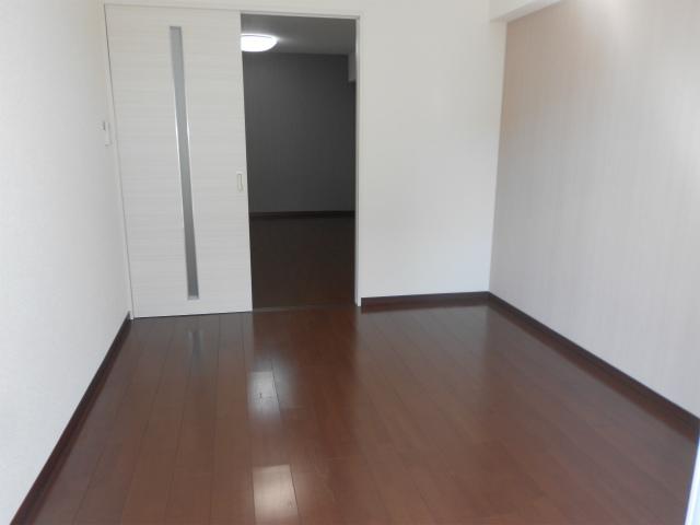 Non-living room. Western style room 6 Pledge