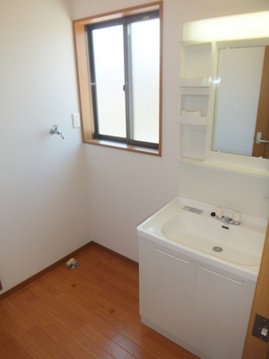 Washroom. It is a bright dressing room