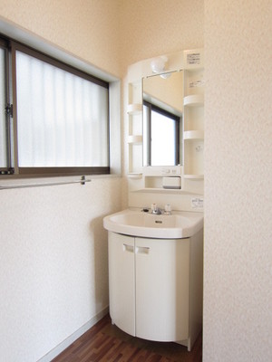 Washroom. Ventilation if there is a window in the washroom ◎