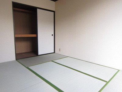 Living and room. Happy tatami rooms in futon faction