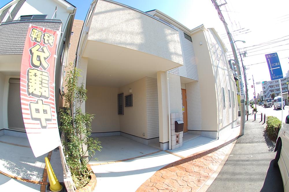 Parking lot. Spacious garage