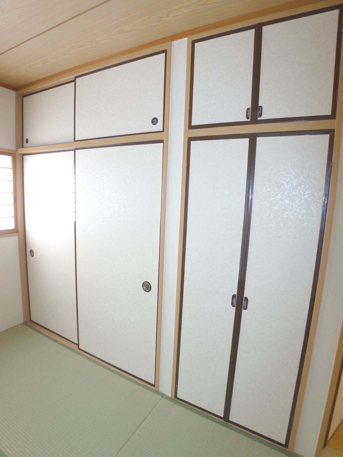 Receipt. Storage lot