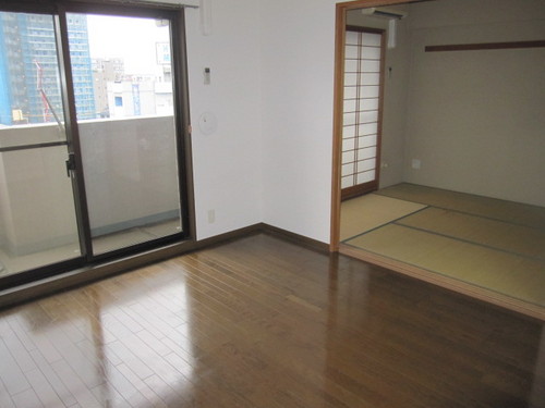 Living and room. Living-dining ・ Japanese-style room
