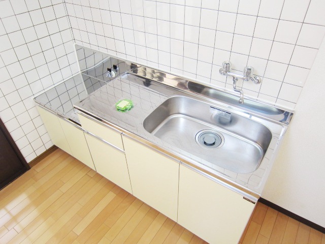 Kitchen. Gas stove installation Allowed Relaxed some kitchen space