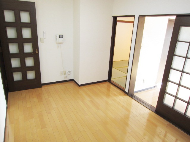 Living and room. Usability good 3DK