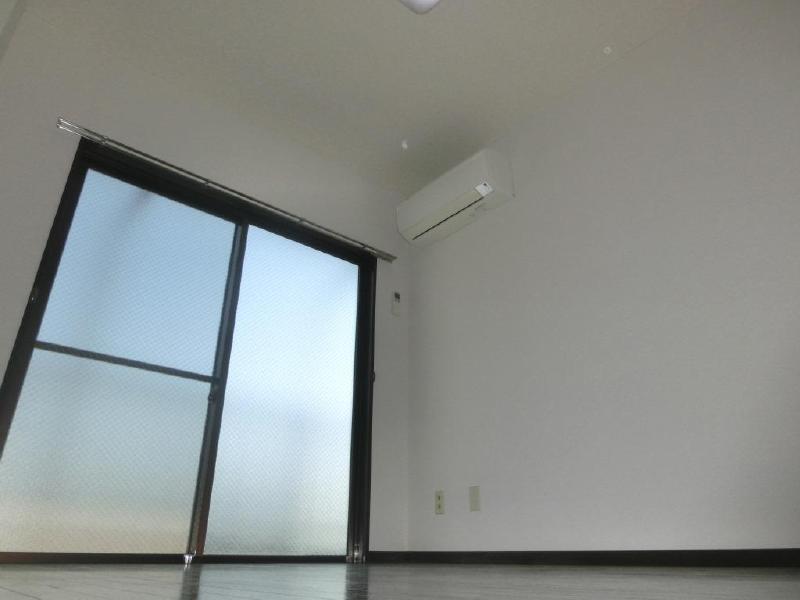 Other Equipment. 6 Pledge of rooms with air conditioning! 