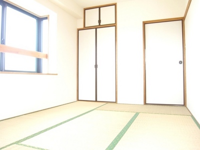 Living and room. Two-sided lighting of the bright rooms