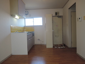 Living and room. 6 Pledge dining