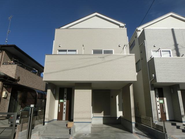 Local appearance photo. Local (12 May 2013) Shooting 1 Building