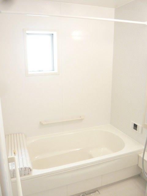 Same specifications photo (bathroom). It was to cherish the cleanliness more than anything. 