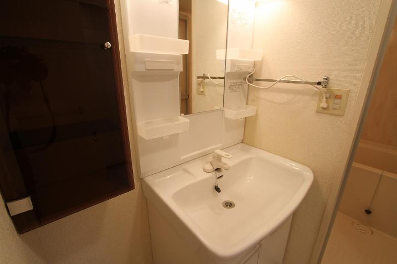 Washroom. During your move is safe with the service rushed for 24 hours