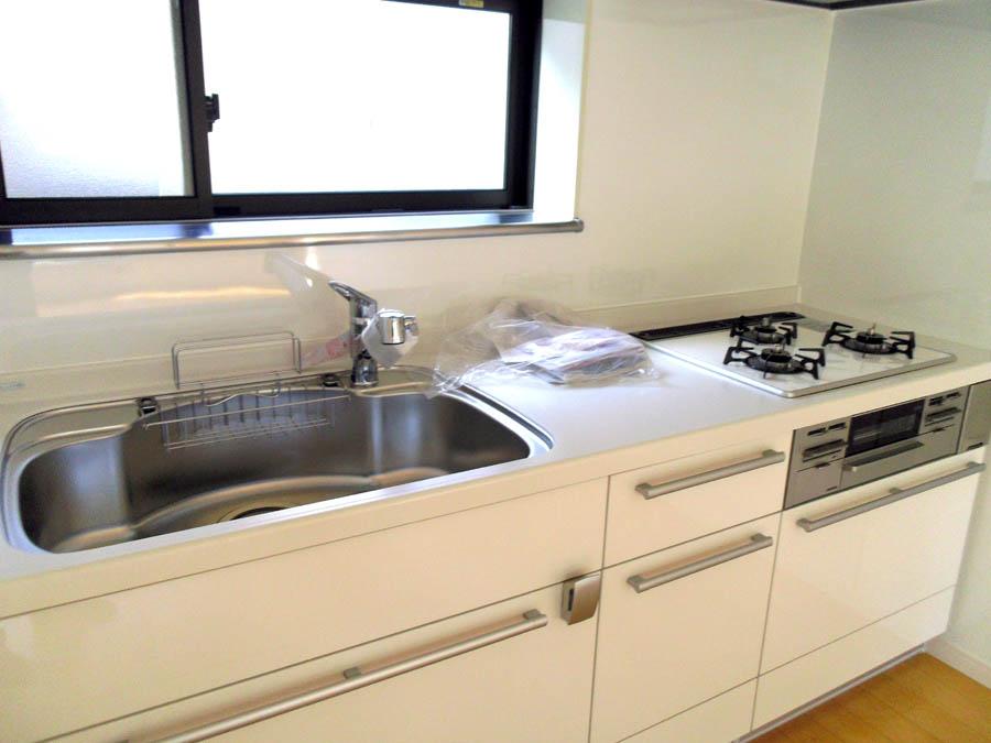 Kitchen. anytime, anywhere. To have received your contact can guide you ready within 30 minutes, We are ready at all times