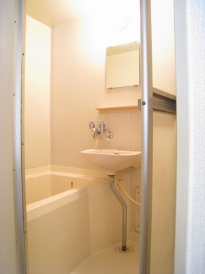 Bath. bus ・ Comfortable every day in the toilet independent design