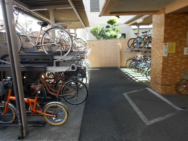 Other common areas. Bicycle (January 2014) Shooting