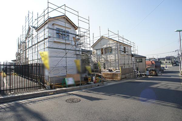 Local photos, including front road. Local (12 May 2013) Shooting