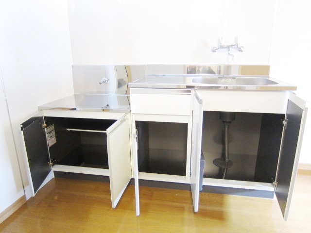 Kitchen. Storage is plenty