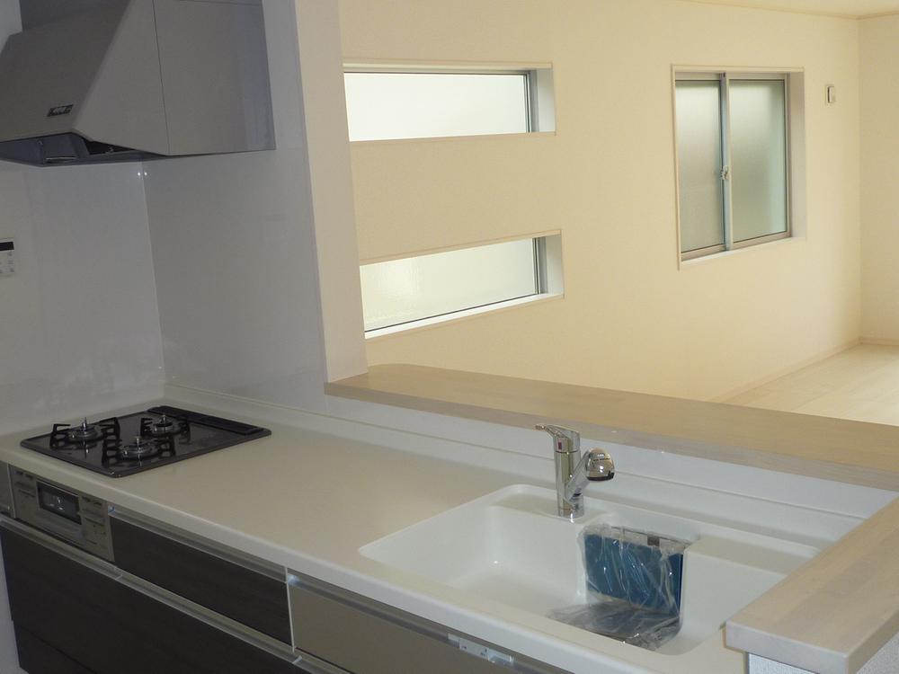 Same specifications photo (kitchen)