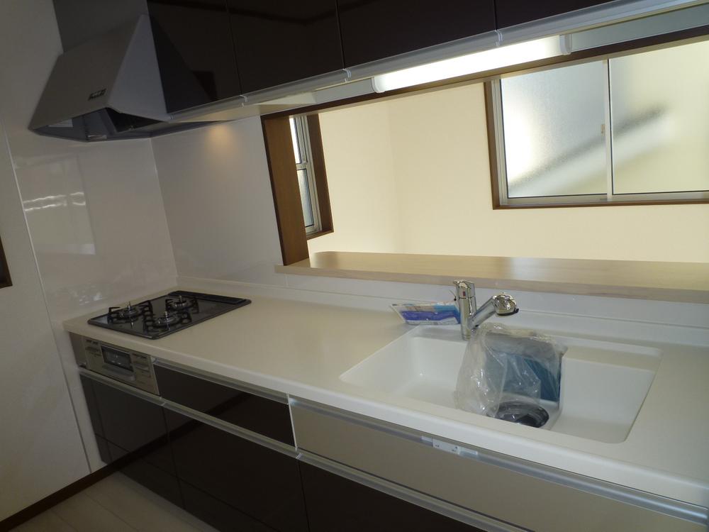 Same specifications photo (kitchen)