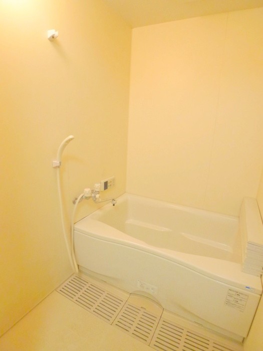 Bath. Tsui焚 possible ◎