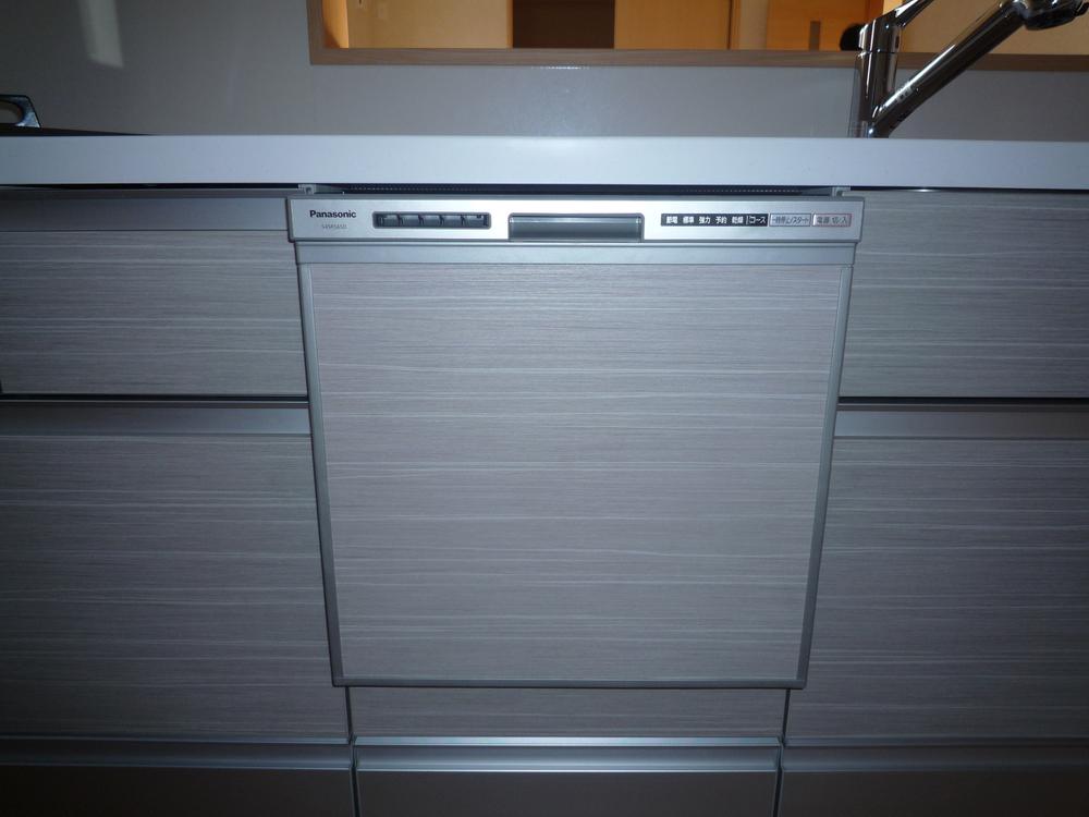 Kitchen. Indoor (11 May 2013) Shooting