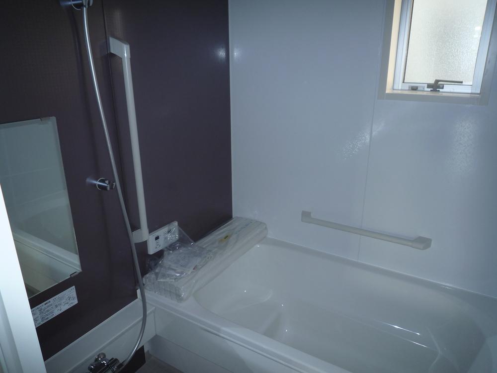 Bathroom. Indoor (11 May 2013) Shooting