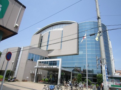 library. Totsuka 100m until the library (library)