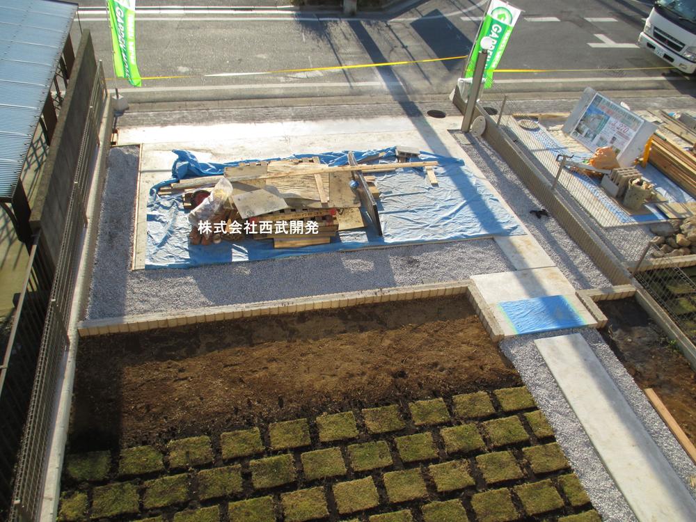 View photos from the dwelling unit. View from the site (November 2013) Shooting