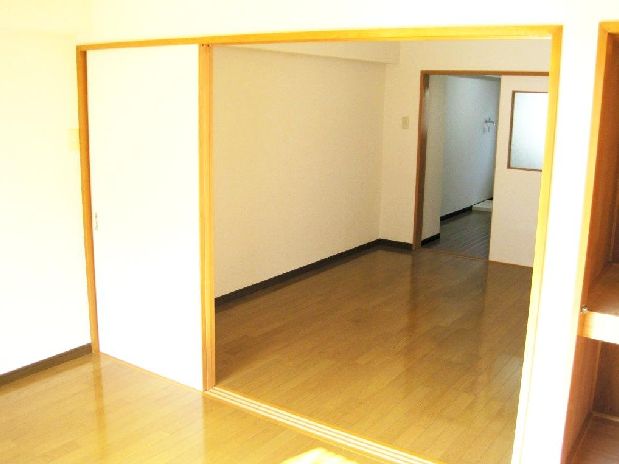 Living and room. Each 6 Pledge of flooring type