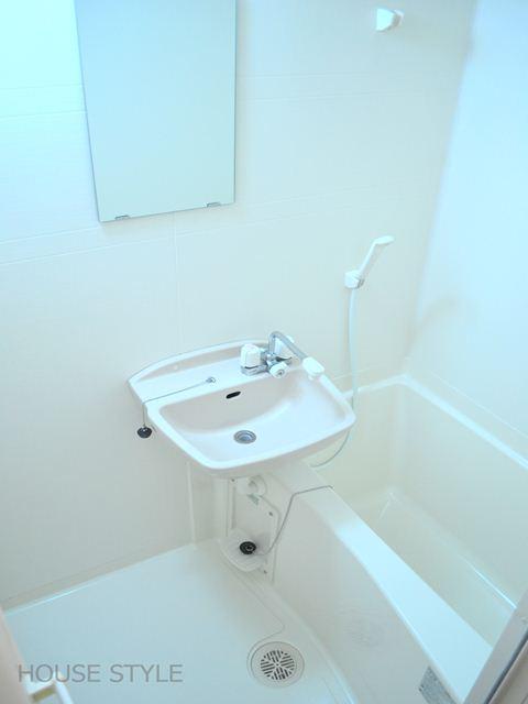 Bath. You can wash even on rainy days because it is with a bathroom dryer ☆ 