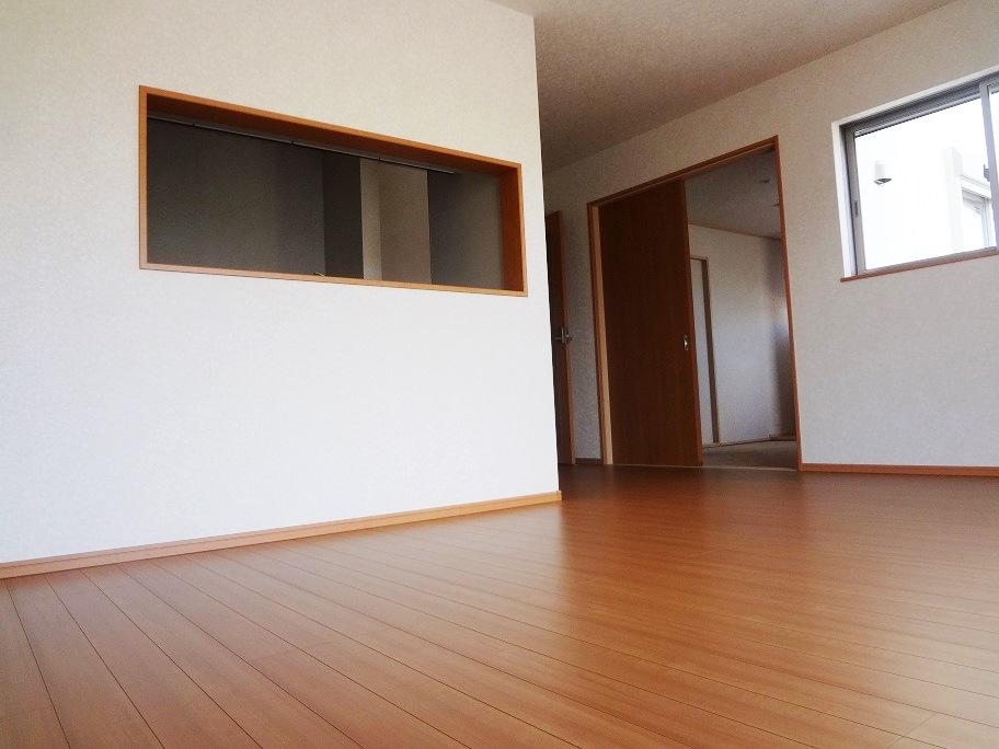 Living. 8 Building Living