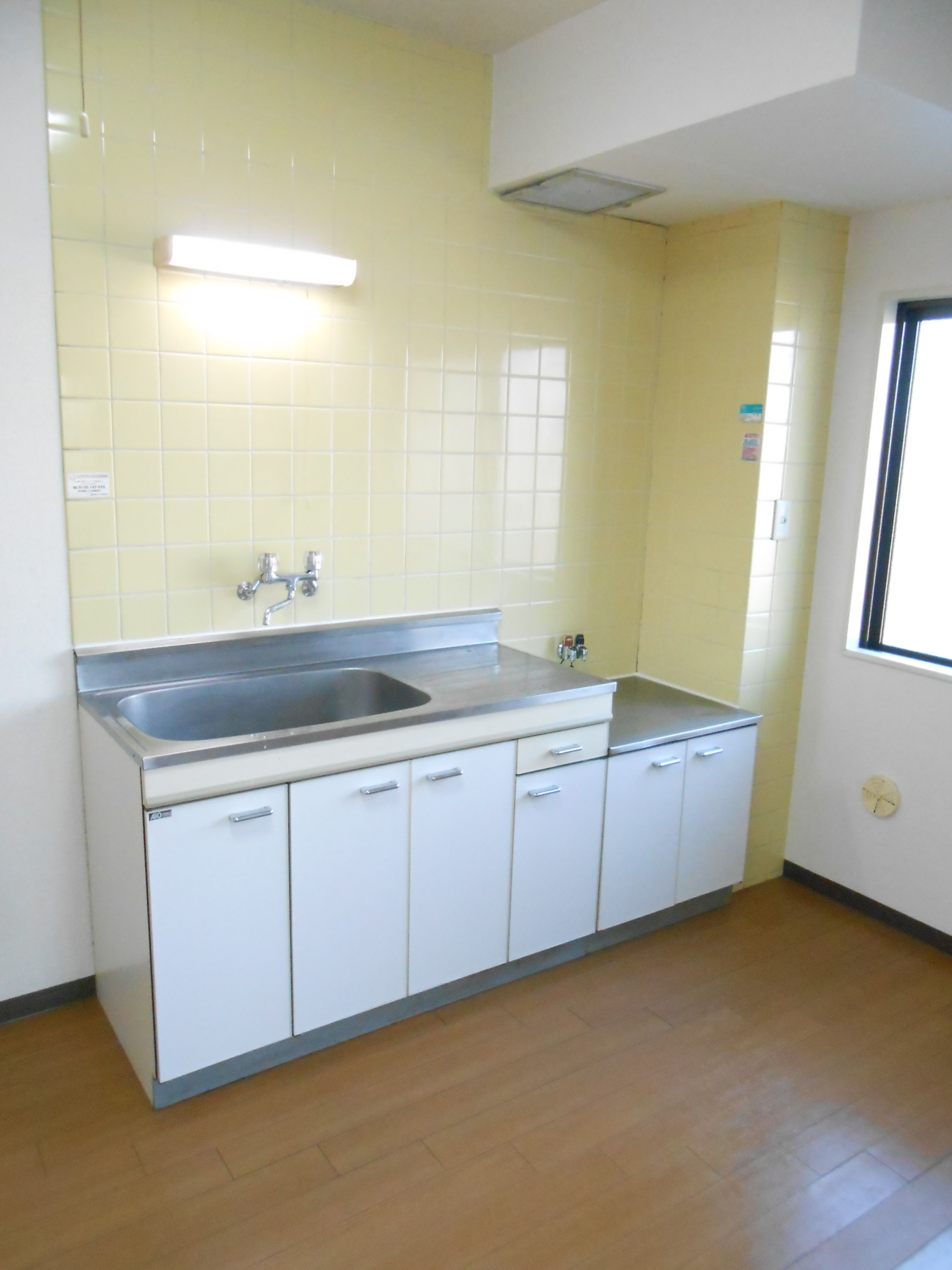 Kitchen. Two-burner gas stove installation Allowed