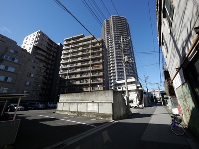 Building appearance. No key money! City gas! B FLET'S! !