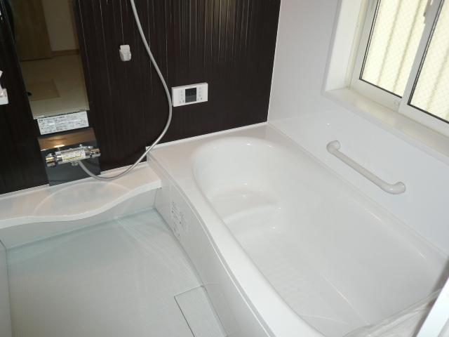 Same specifications photo (bathroom). (1 Building) same specification