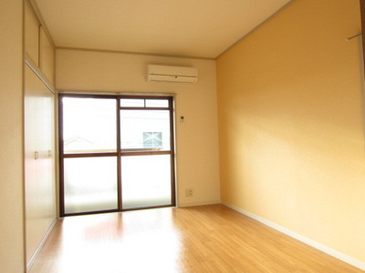 Living and room. Even ventilation in the two-sided lighting ◎