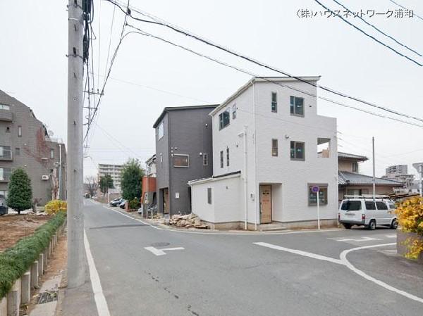 Local appearance photo