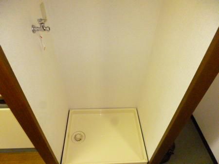 Other room space. There yard indoor washing machine