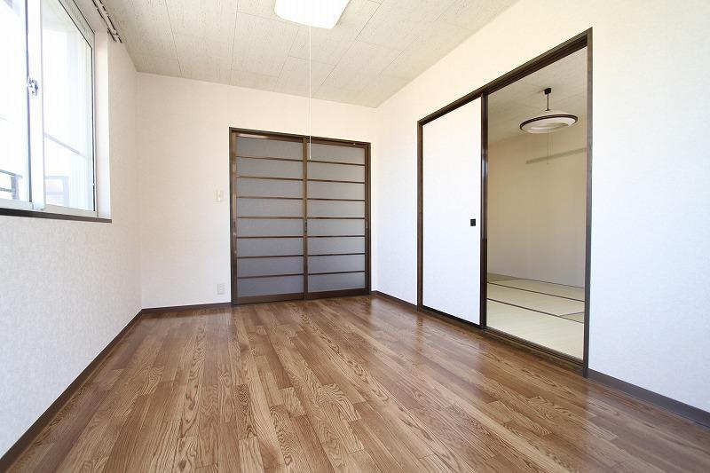 Living and room. Leave at the time cleaning fee ・ Insurance fee ・ Guarantee charge ・ Key exchange expense 0