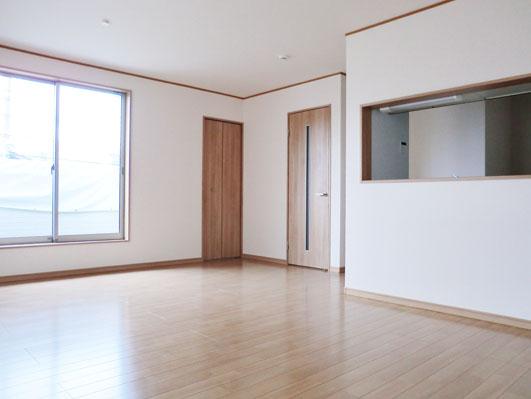 Living. 1 Building Local (10 May 2013) shooting convenient and glad Living storage, Service balcony! 