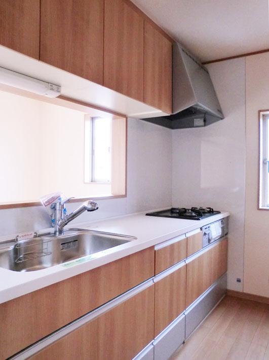 Kitchen. Building 2 You can dishes while enjoying the conversation of the family in the field (10 May 2013) shooting popularity of face-to-face kitchen! 