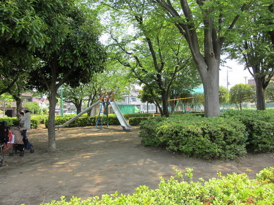 park. 280m to Totsuka Sugimoto park (park)