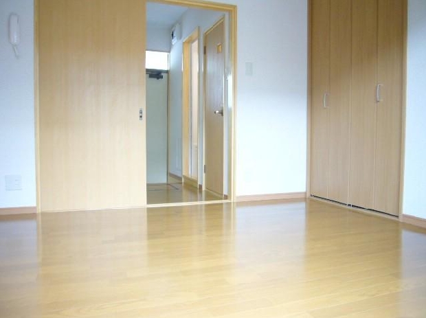 Living and room. Step is also little room