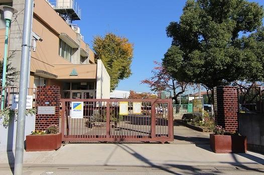 Primary school. 720m until Kawaguchi Municipal Shibanishi Elementary School