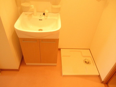 Washroom. Washroom ・ Dressing room