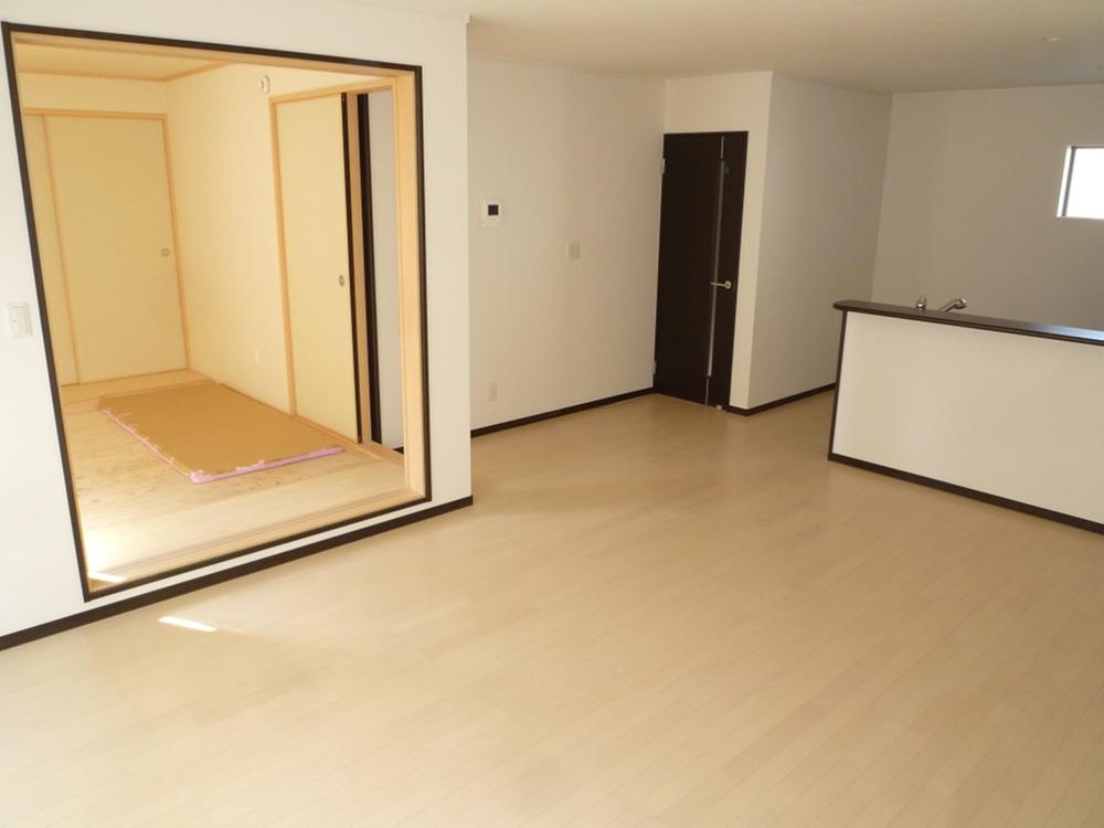 Living.  [1 Building living] 17.5 Pledge living room Japanese-style room was adjacent