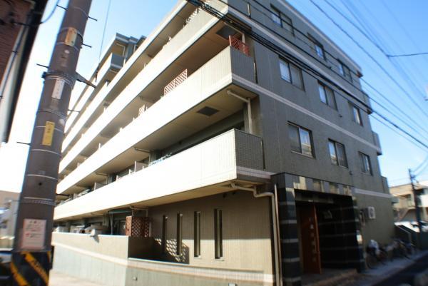 Local appearance photo. Tiled appearance