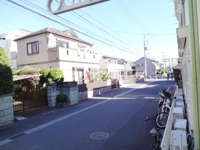 View. Located in a quiet residential area