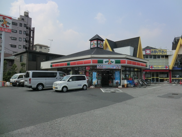 Convenience store. Thanks Kawaguchi Iizuka store up (convenience store) 211m