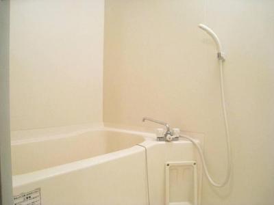 Bath. Enough bathroom breadth